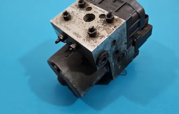 Toyota Avensis T220 ABS Pump 0273004229 IMPRK1534120