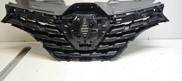 Renault Kadjar Front bumper upper radiator grill 623103685R