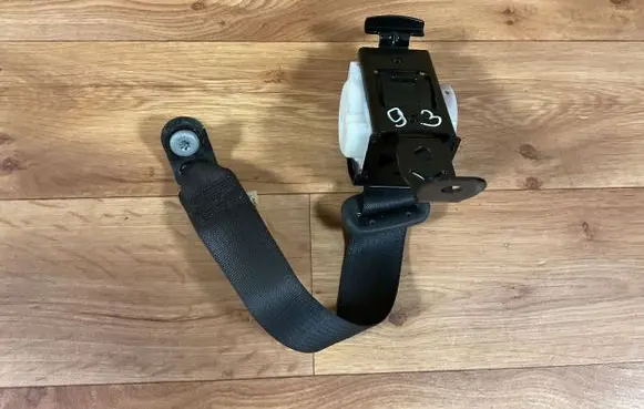 Opel Insignia A Rear seatbelt 13288436 M203 5032010