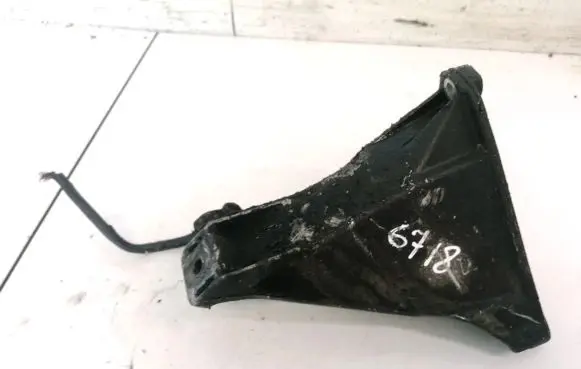 Volkswagen PASSAT B5 Engine mounting bracket 8D0199308L