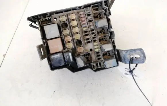 Ford Fiesta Fuse box set 8v5114b144ba