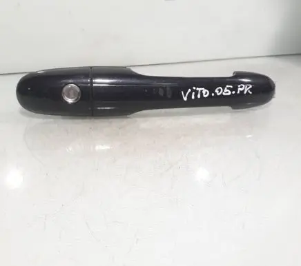 Mercedes-Benz Vito Viano W639 Front door rubber seal