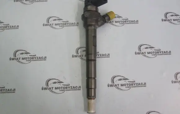 Skoda Fabia Mk2 (5J) Fuel injector 0445110369 03L130277J