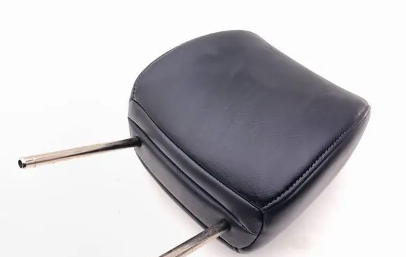 Mazda CX-7 Front seat headrest 