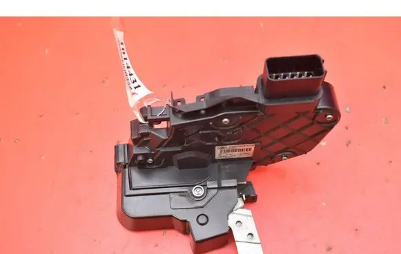 Ford Mondeo MK IV Front door lock 6M2A-R21812-CB