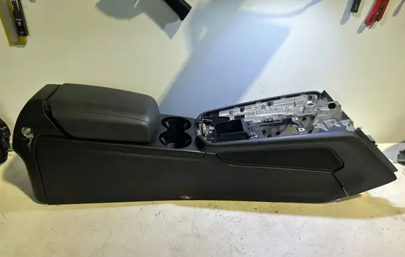 Porsche Macan (95B) Center console 95B863239D 1004152227 MR100620