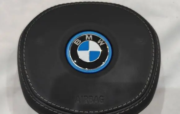 BMW X6 G06 Steering wheel airbag 313265892C4AA 335A2997203
