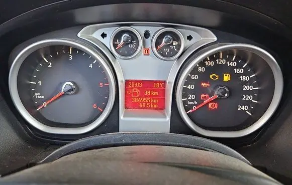 Speedometer (instrument cluster)