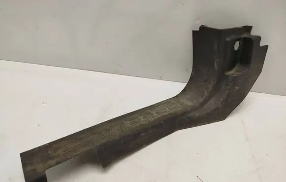 Other sill/pillar trim element