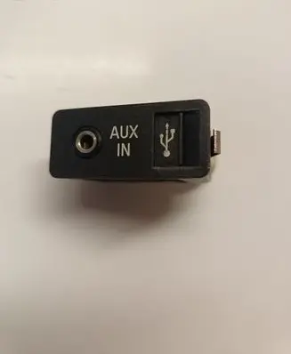 BMW X5 E70 AUX in-socket connector 9129652 6131912965202