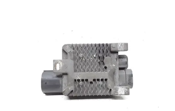 Volvo V60 Coolant fan relay 940009301