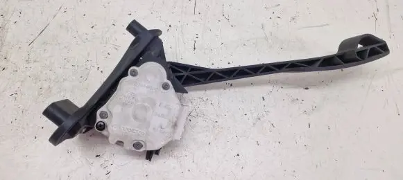 Volvo S80 Accelerator throttle pedal 9496821