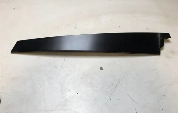 BMW 7 E65 E66 Front door glass trim molding