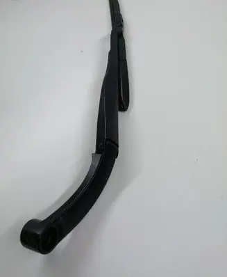 Hyundai Kona I Front wiper blade arm A02L