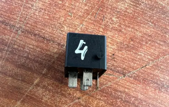 Volkswagen e-Up Other relay 4H0951253A