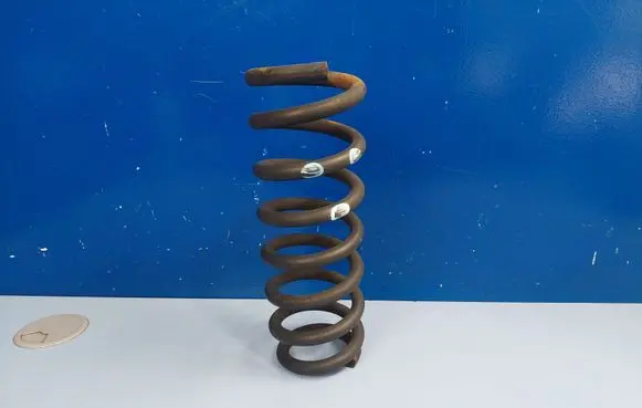 Suzuki Grand Vitara I Front coil spring 4111177E00