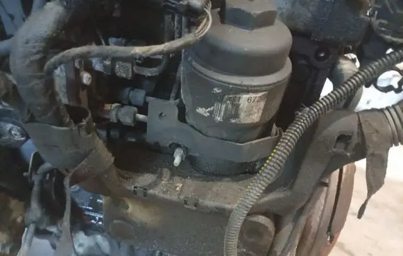 Opel Vectra C Oil filter cover