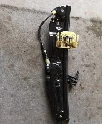 BMW 7 F01 F02 F03 F04 Front door electric window regulator 7132096 963239