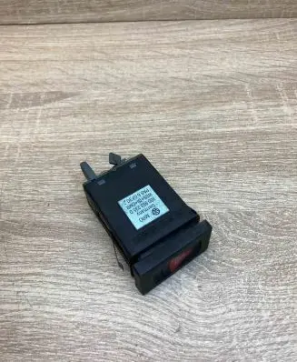 Volkswagen PASSAT B5.5 Hazard light switch 3B0953235D