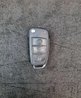 Audi A4 S4 B7 8E 8H Ignition lock 8E0837220Q