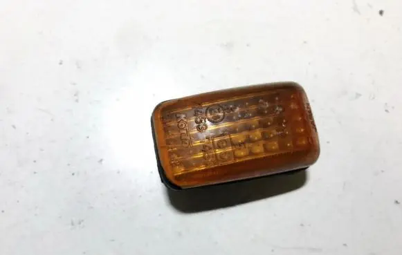 Mitsubishi Colt Front fender indicator light 21437558 214-37558