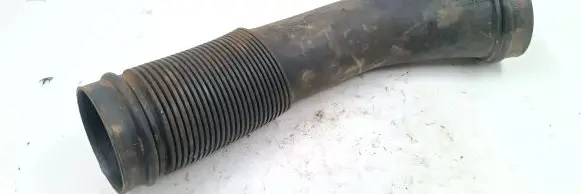 Audi A4 S4 B5 8D Air intake hose/pipe 058129627E