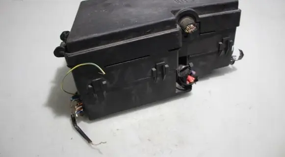 Ford C-MAX II Fuse box set