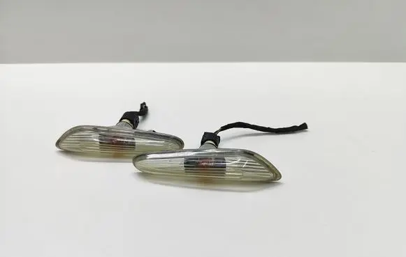 BMW 5 E60 E61 Front fender indicator light 7165742 71657421