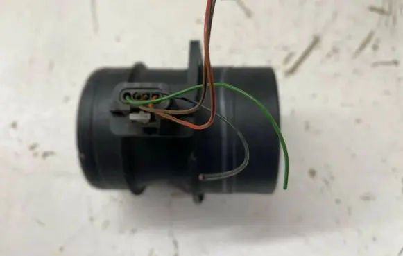 Volkswagen Golf VII Mass air flow meter 03L906461A 0281002956