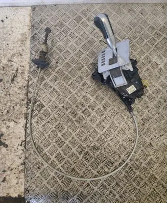 Opel Zafira B Gear shifter/selector 13142071AD