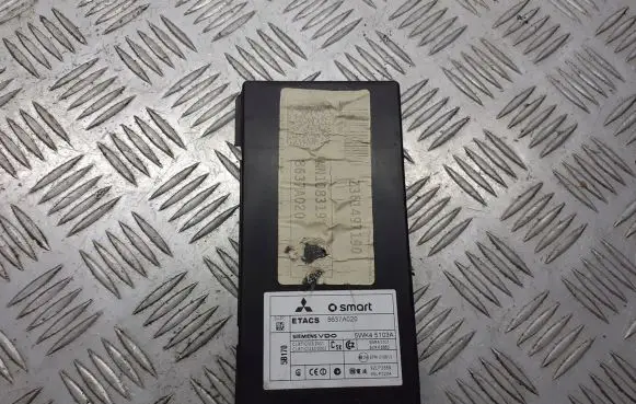 Mitsubishi Colt Central body control module 8637A020