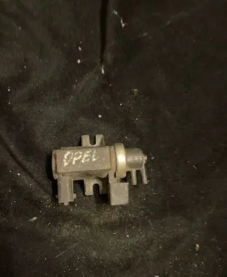 Opel Astra J Turbo solenoid valve 55566898 70307300