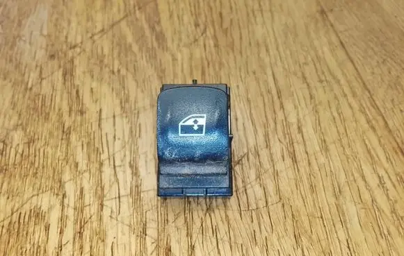 BMW X3 G01 Electric window control switch 9327031