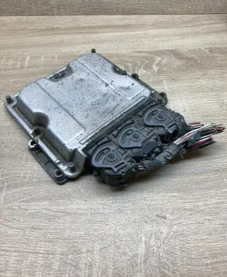 Renault Espace III Engine control unit/module ECU HOM7700104407 0281001999