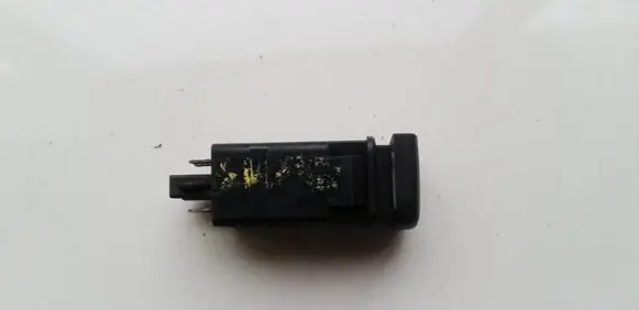 Fog light switch