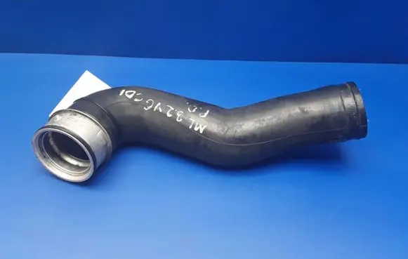 Mercedes-Benz ML W164 Intercooler hose/pipe A1645281482
