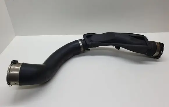 BMW 5 F10 F11 Intercooler hose/pipe 4735270 473527002 11617809834