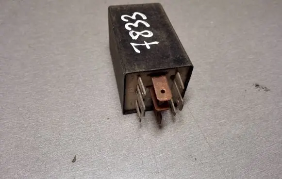 Volkswagen PASSAT B3 Other relay 357927181A 61233003
