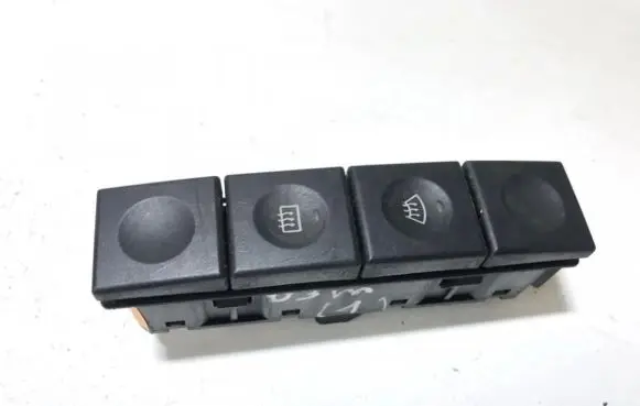 Ford Fusion Windscreen/window heater switch