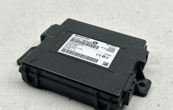 Jeep Grand Cherokee Keyless (KESSY) go control unit/module P68143497AE 67736308200262