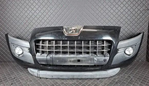 Peugeot 3008 I Front bumper 
