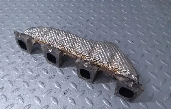 Audi Q7 4M Exhaust manifold 057253171D 057253171F