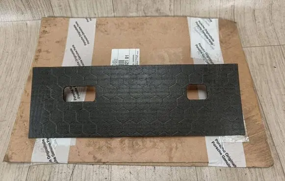 Porsche Cayenne (9PA) Side door sound insulation 95555682101