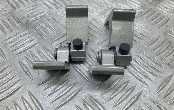 Skoda Karoq Front door hinge set 8X4833405A 8X5833407A 8X0831403E
