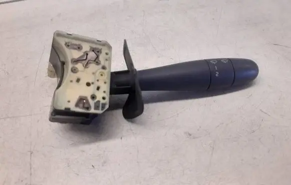 Renault Kangoo I Wiper control stalk 77003087358