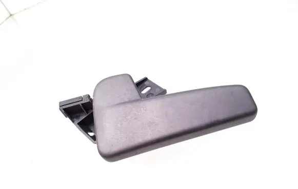 Volkswagen PASSAT B8 Engine bonnet (hood) release handle 517823633B 6R1823533
