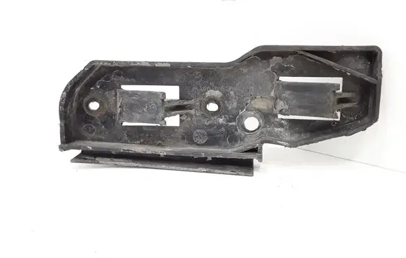 Volkswagen PASSAT B5.5 Front bumper mounting bracket