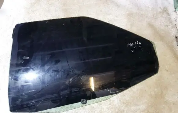Citroen Xantia Rear door window glass