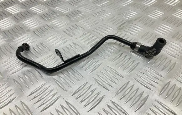 Engine coolant pipe/hose