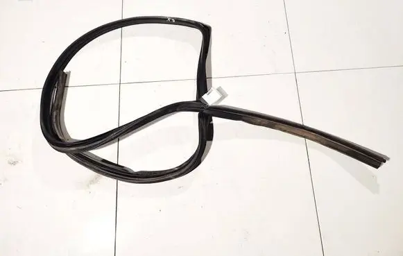 Nissan Primera Rubber seal rear door 